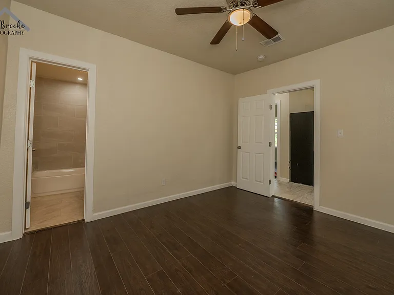 106 Paradise St — Photo 10
