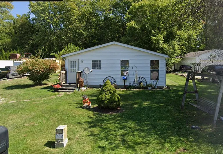 1107 S Opel Ave — Photo 1