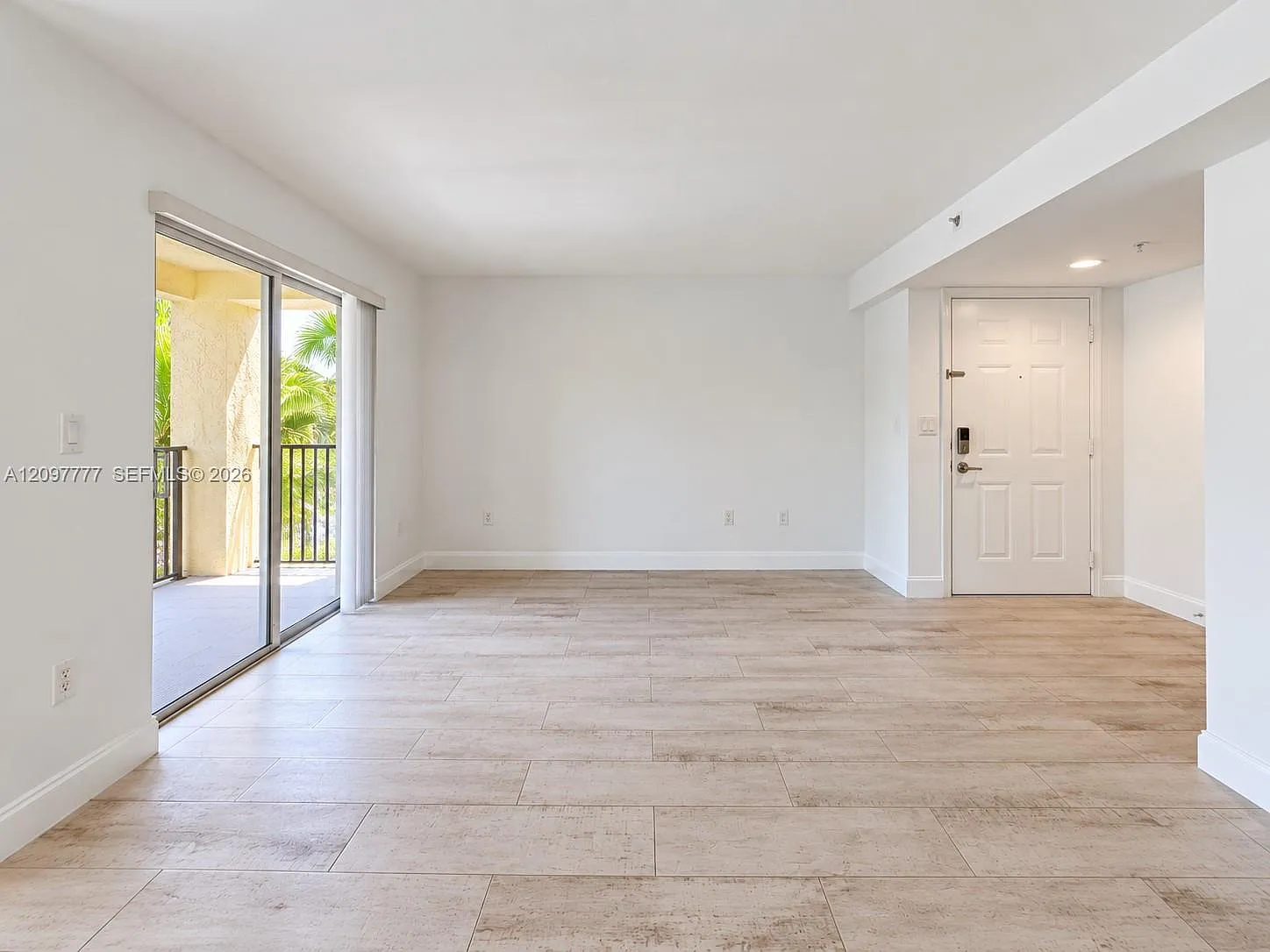 Paragon Plantation Condo — Photo 4