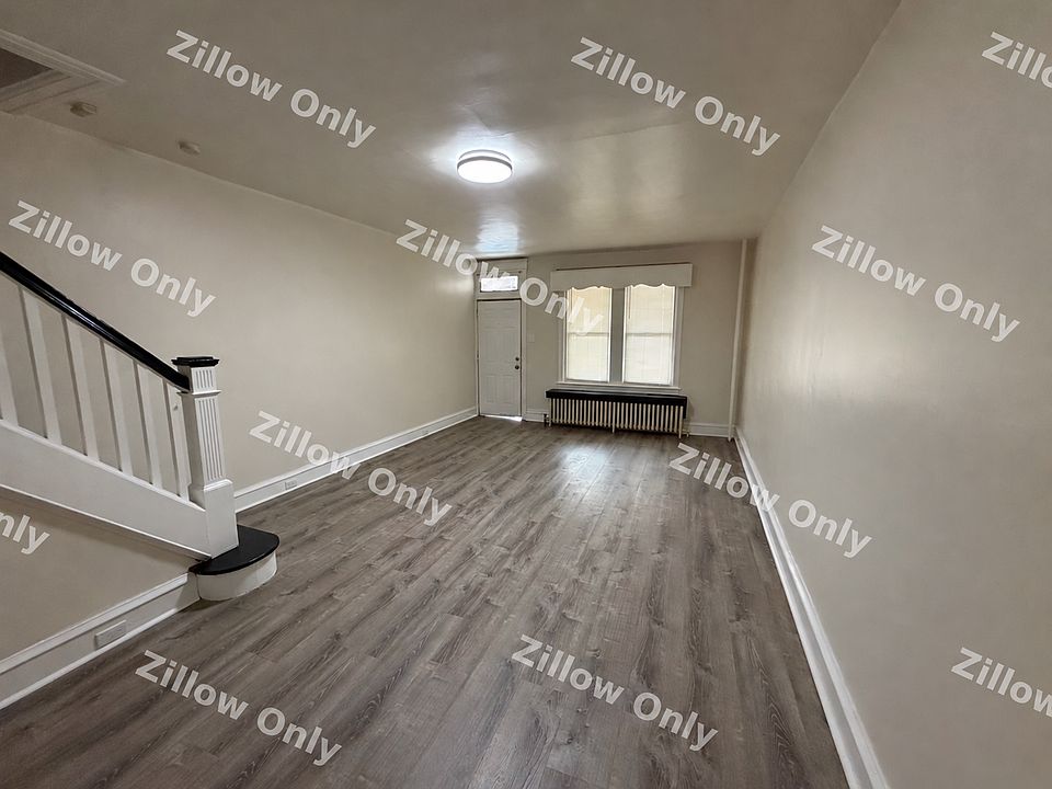 1st image of 433 Viola St