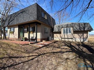 6853 Seaman Rd, Oregon, OH 43616