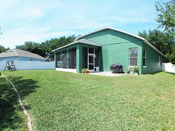 2nd image of 418 Country Vineyard Dr