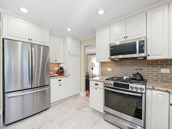 4th image of 9120 Frances Ln