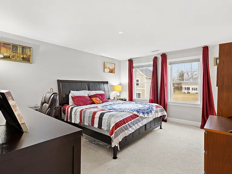 100 Baldwin Ave #7 — Photo 28