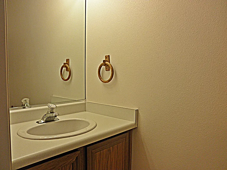 1108 N #28 bathroom (1)_06042026