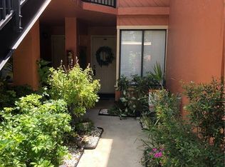 110 Cypress Way E APT F4, Naples, FL 34110