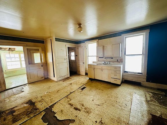 4th image of 801 Johnson Ave