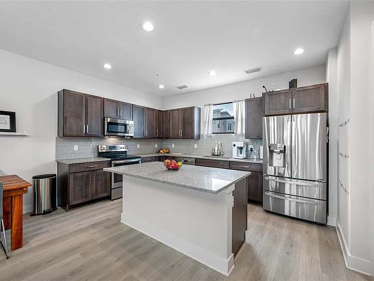 1171 25th Ln N — Photo 27