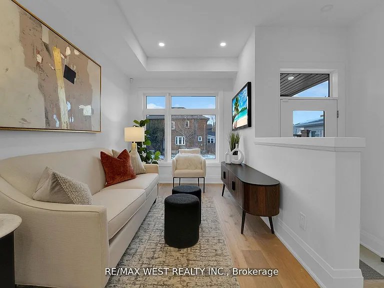 521 Saint Johns Rd #UPPER — Photo 2