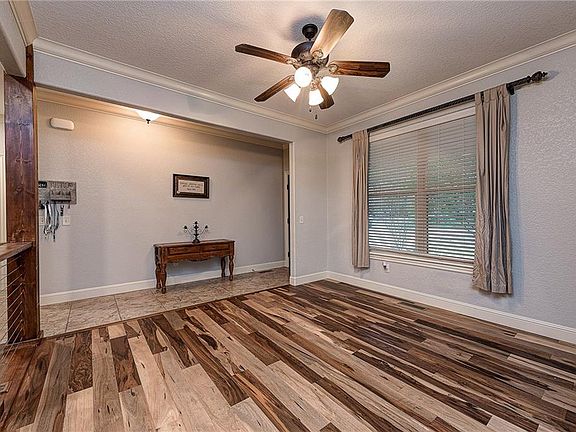 4th image of 5 Lambeth Cir