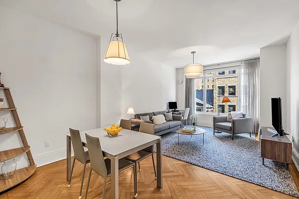 Sold by Sotheby's International Realty | media 1