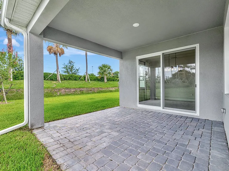8606 Dahlia Cir — Photo 32