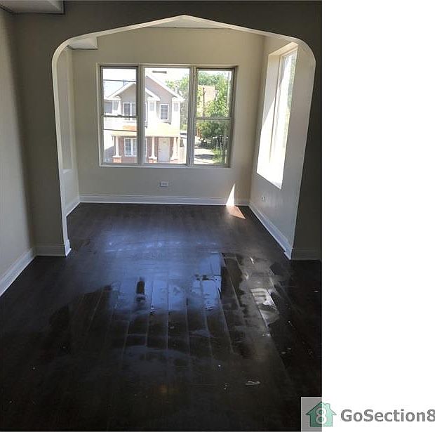 1st image of 1344 S Kolin Ave #1