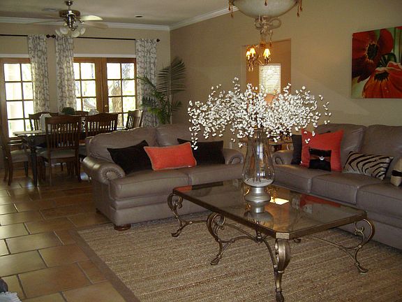 3rd image of 110 N Santa Clara Dr