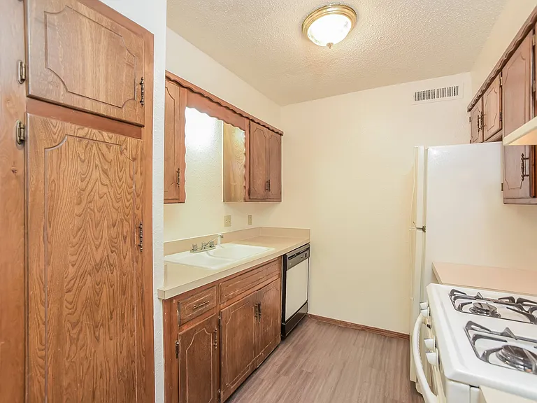 Classic unit kitchen (10FB10) Classic unit kitchen (10FB10)