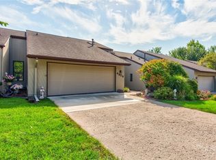 4804 Cedar Dr, West Des Moines, IA 50266