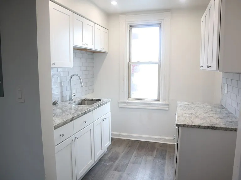 1303 N Charles St — Photo 6