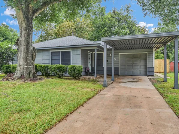 1100 Meadowlane St, Angleton, TX 77515