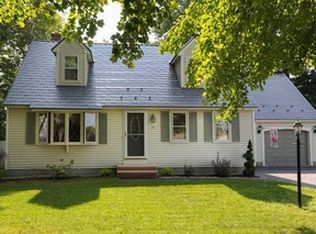 25 Village Green Dr, Saco, ME 04072