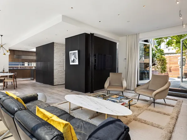 28 West 38th Street image 1 of 14