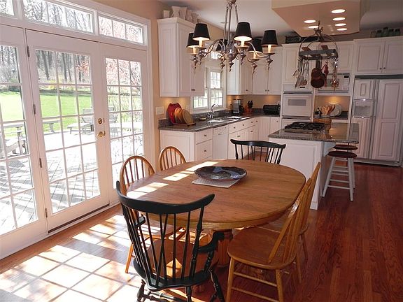 5th image of 41W183 Saddlebrook Dr