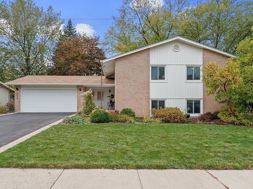 1st image of 6514 Macarthur Dr