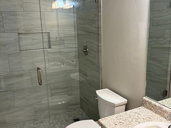 4th image of 21 Carriage Ln APT 5