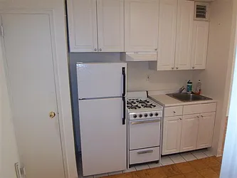 Rented by Yoram Adin, LREB