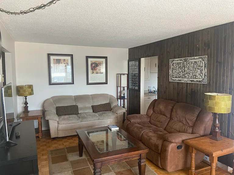 5291 Lakeshore Rd #101 — Photo 11