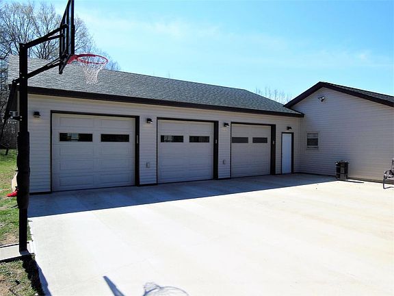 2nd image of 50525 15th Ave