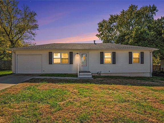 4th image of 4706 Chapel Ln