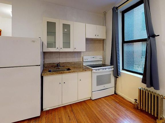 2nd image of 525 W 158th St APT 1C