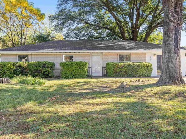 604 Golfcrest Dr, Longview, TX 75604