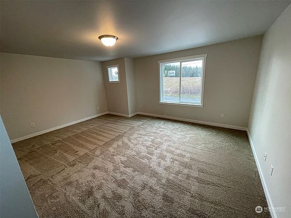 Bedroom 1>