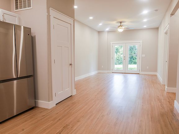 3rd image of 2410 Textile St #1