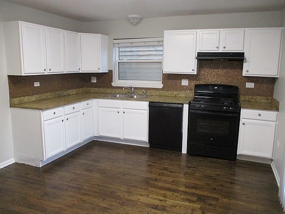5th image of 1434 S Karlov Ave