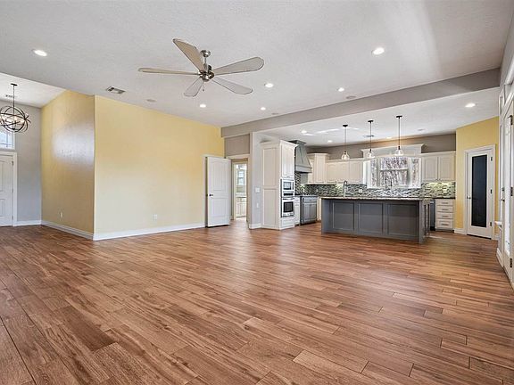 5th image of 1319 NW Poko Mountain Ln