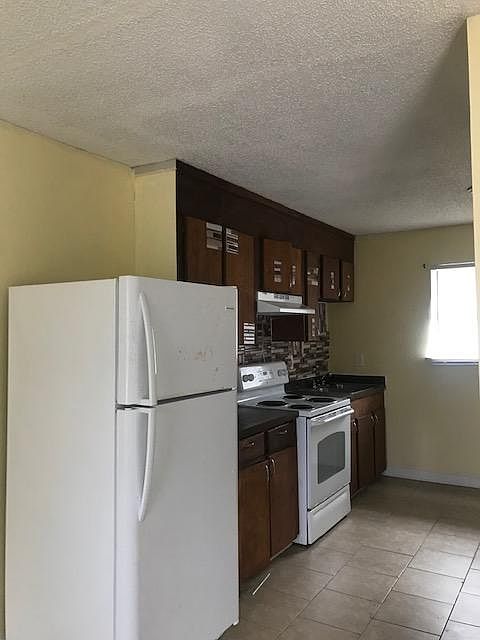 1st image of 203 9th Ave #8