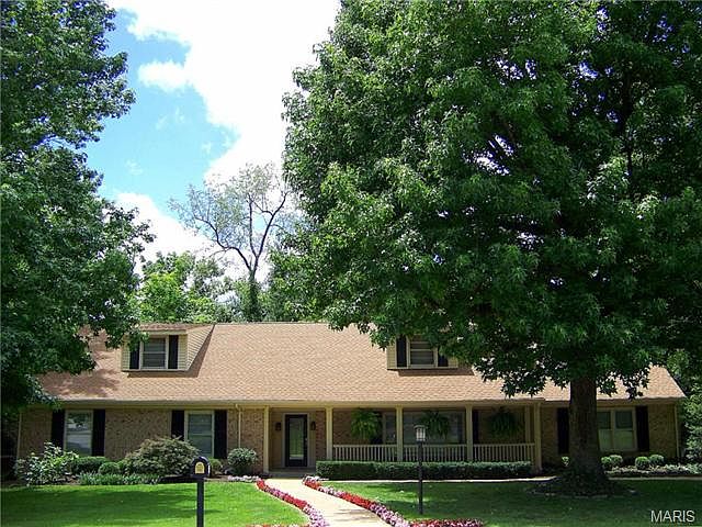 1st image of 72 Clermont Ln