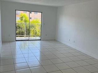 1095 W 77th St #15838505, Hialeah, FL 33014