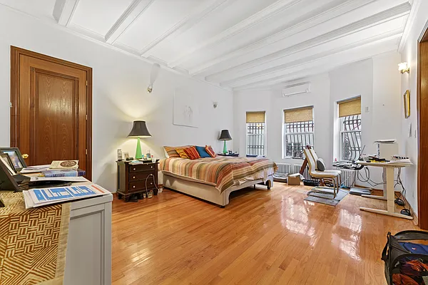 Rented by Primerock Real Estate Group Inc | media 7