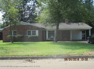 1515 Camellia Dr, Clarksdale, MS 38614