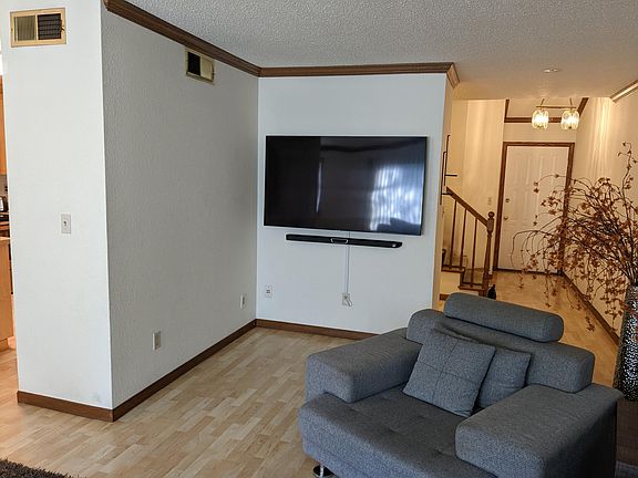 5th image of 5 Glen Valley Cir