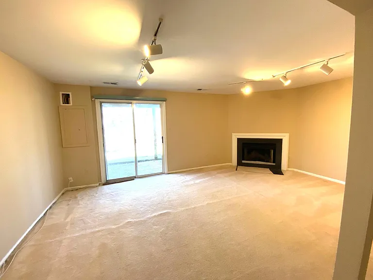 3001 Braxton Wood Ct — Photo 12