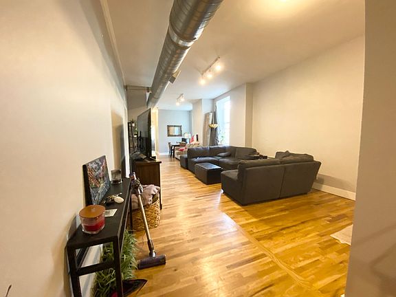 5th image of 1431 N Milwaukee Ave Unit 204