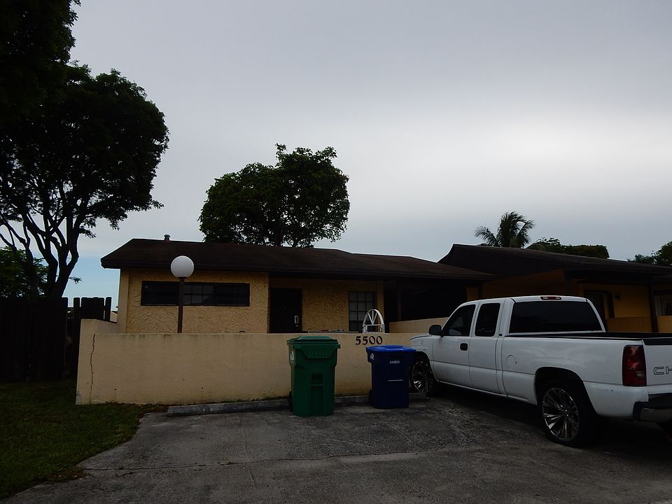 1st image of 5500 NW 194 Circle Ter