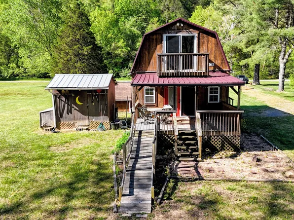 616 Dunbrack Cir, Covington, VA 24426
