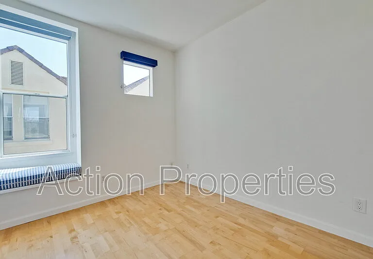 158 Holly Ct — Photo 33