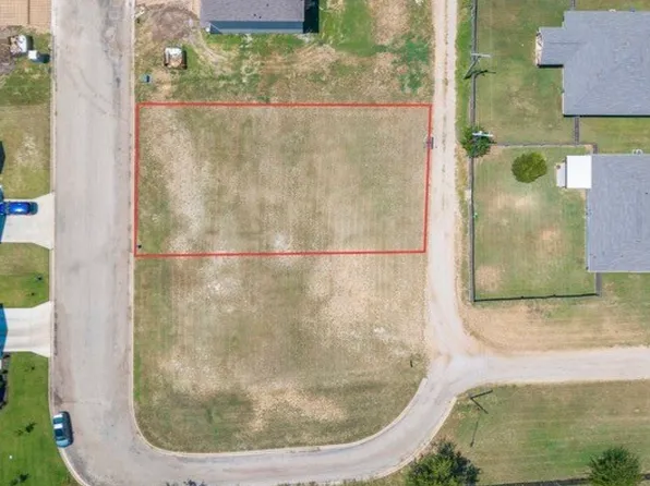 2204 Brooke Ln, Brownwood, TX 76801