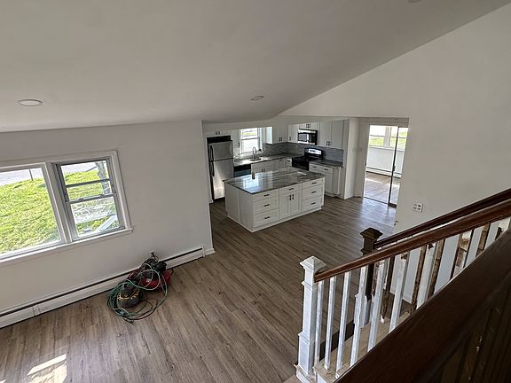 5th image of 277 W Langley Ave